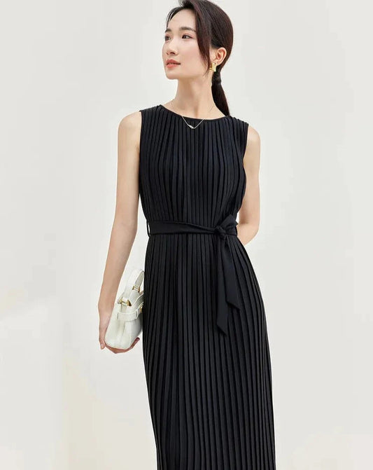 Black Elegant Sleeveless Pleated Dress