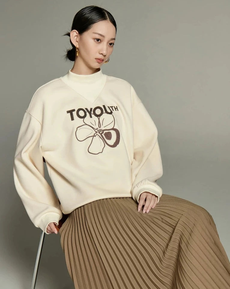 High Collar Embroidery Sweatshirt