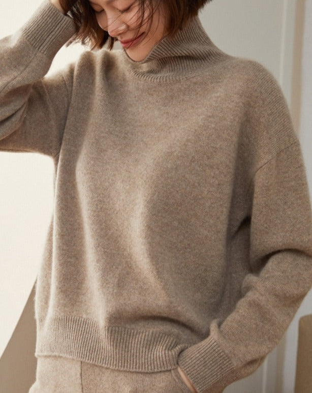 Long Sleeve Turtleneck Cashmere Sweater - BEYOND