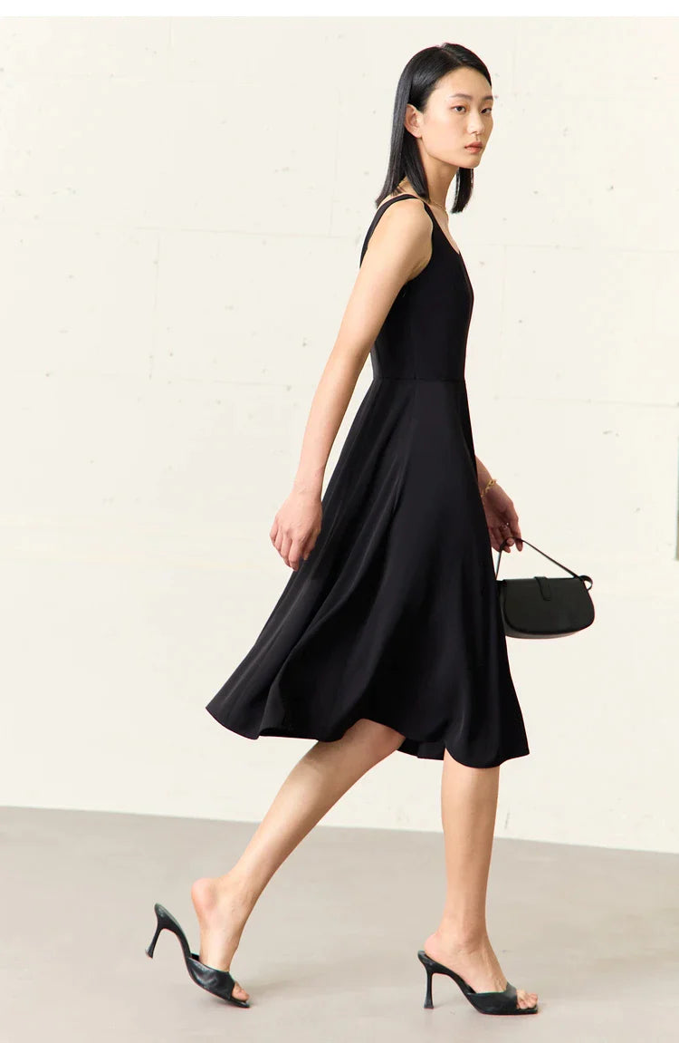 Black Round Neck Sleeveless Dress