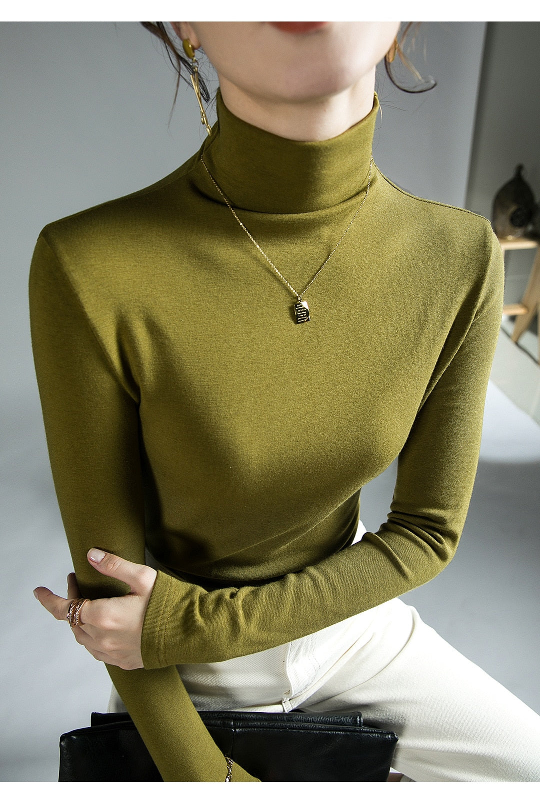 Turtleneck Solid Color Slim Stretch Sweater – BEYOND FASHION