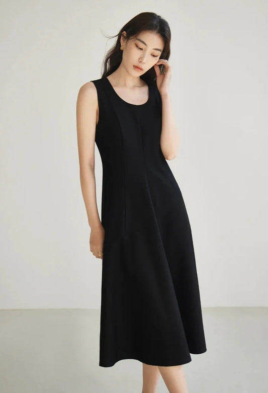 Minimalist Chic Elegant Sleeveless Dress