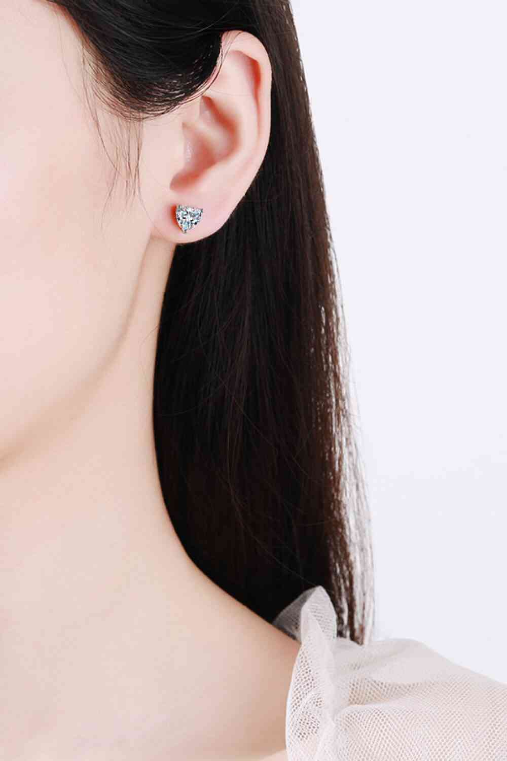 2 Carat Moissanite Heart-Shaped Stud Earrings - BEYOND