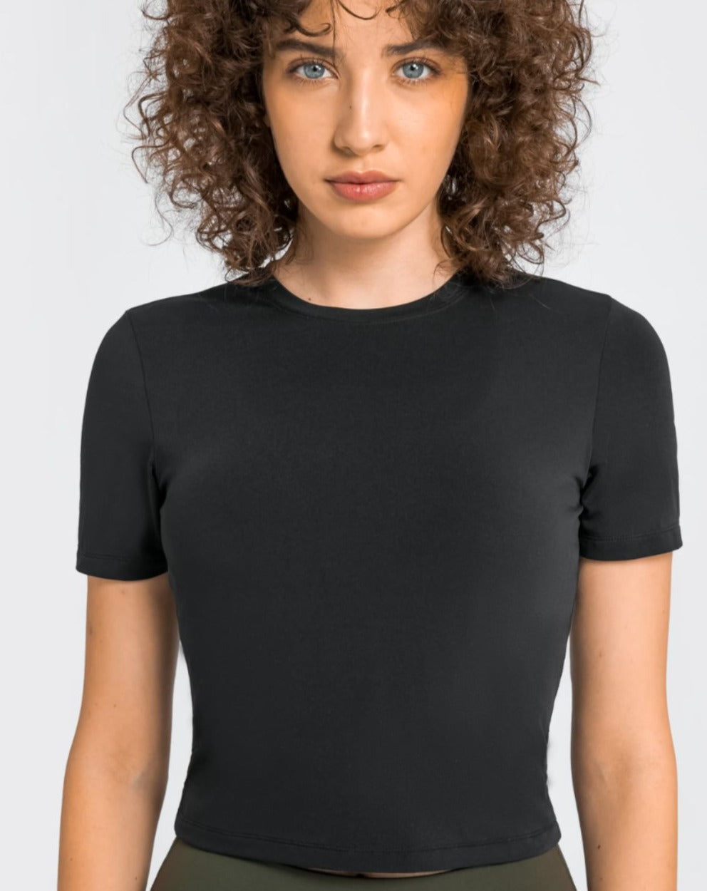 Round Neck Short Sleeve T-Shirt - BEYOND FASHION