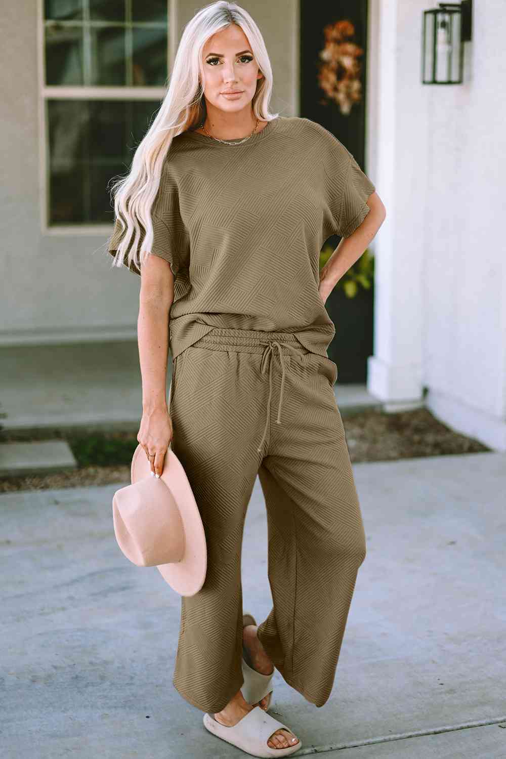 Short Sleeve Top and Pants Set - BEYOND FASHION