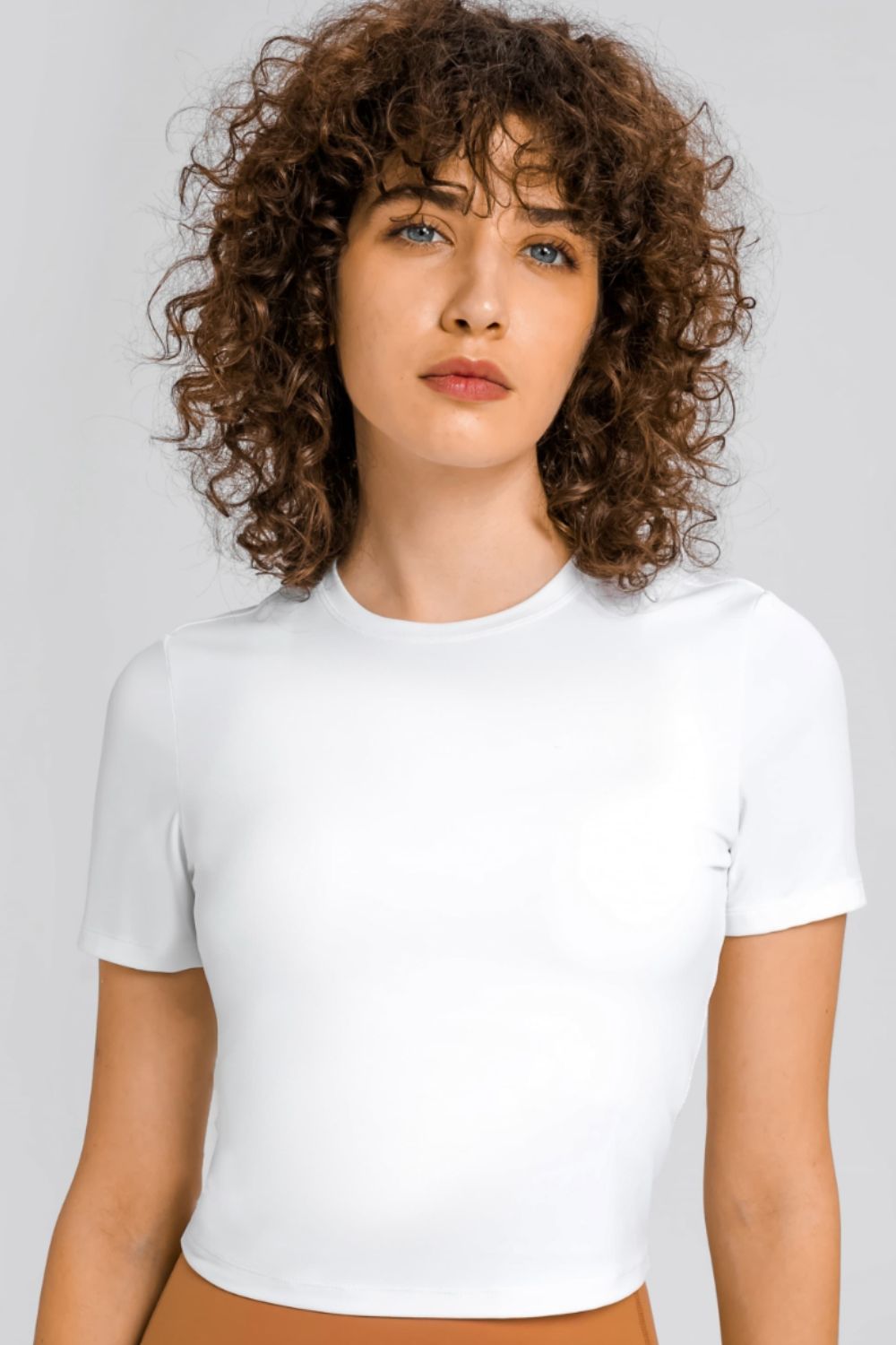 Round Neck Short Sleeve T-Shirt - BEYOND FASHION