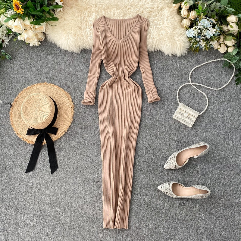 V-Neck Long Slim Fit Knit Dress