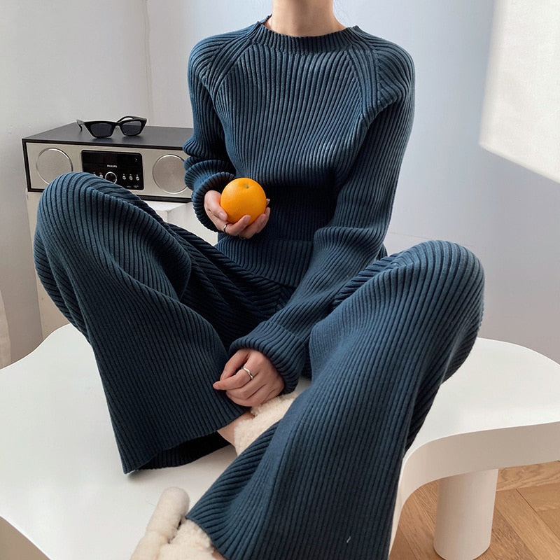 Cozy & Comfortable Ribbed Knit Sweater and Pants Set – BEYOND FASHION