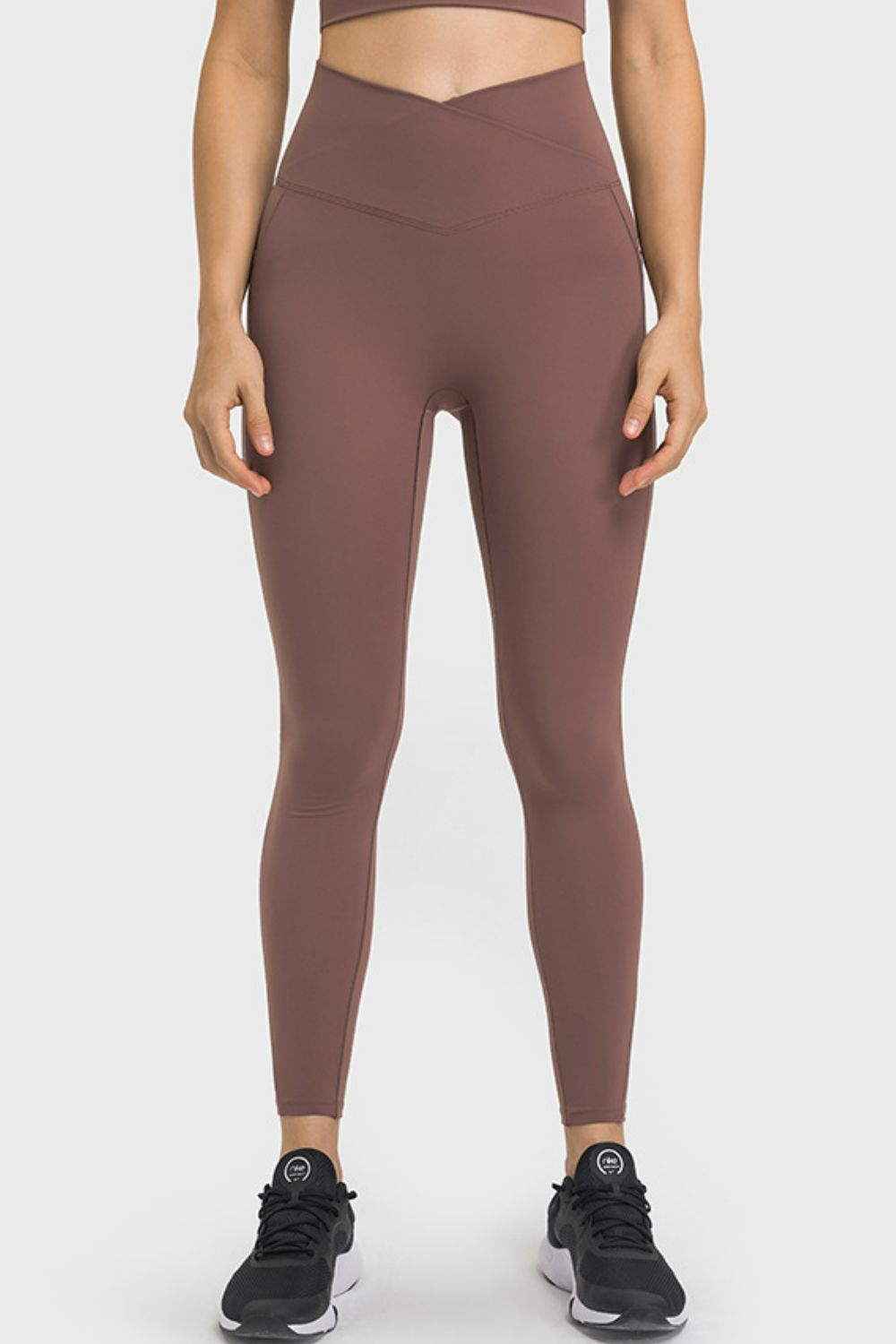 V-Waist Yoga Leggings with Pockets - BEYOND FASHION